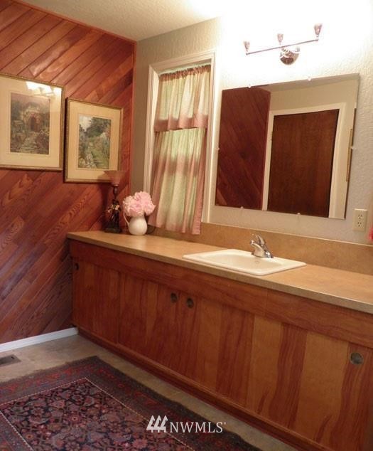 252 Glass Road Port Angeles, WA 98362 - Photo 9 of 25 Gallery Image 9