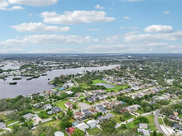 $2,400 | 1004 Peninsula Avenue, Tarpon Springs, FL 34689