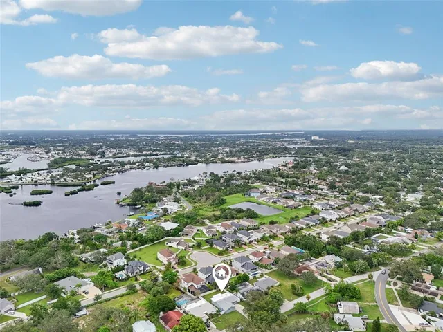 $2,400 | 1004 Peninsula Avenue, Tarpon Springs, FL 34689