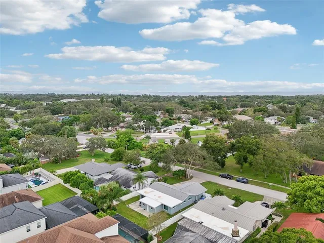 $2,400 | 1004 Peninsula Avenue, Tarpon Springs, FL 34689