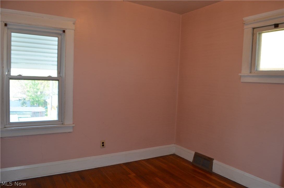 4514 Turney Road Cleveland, OH 44105 - Photo 15 of 21