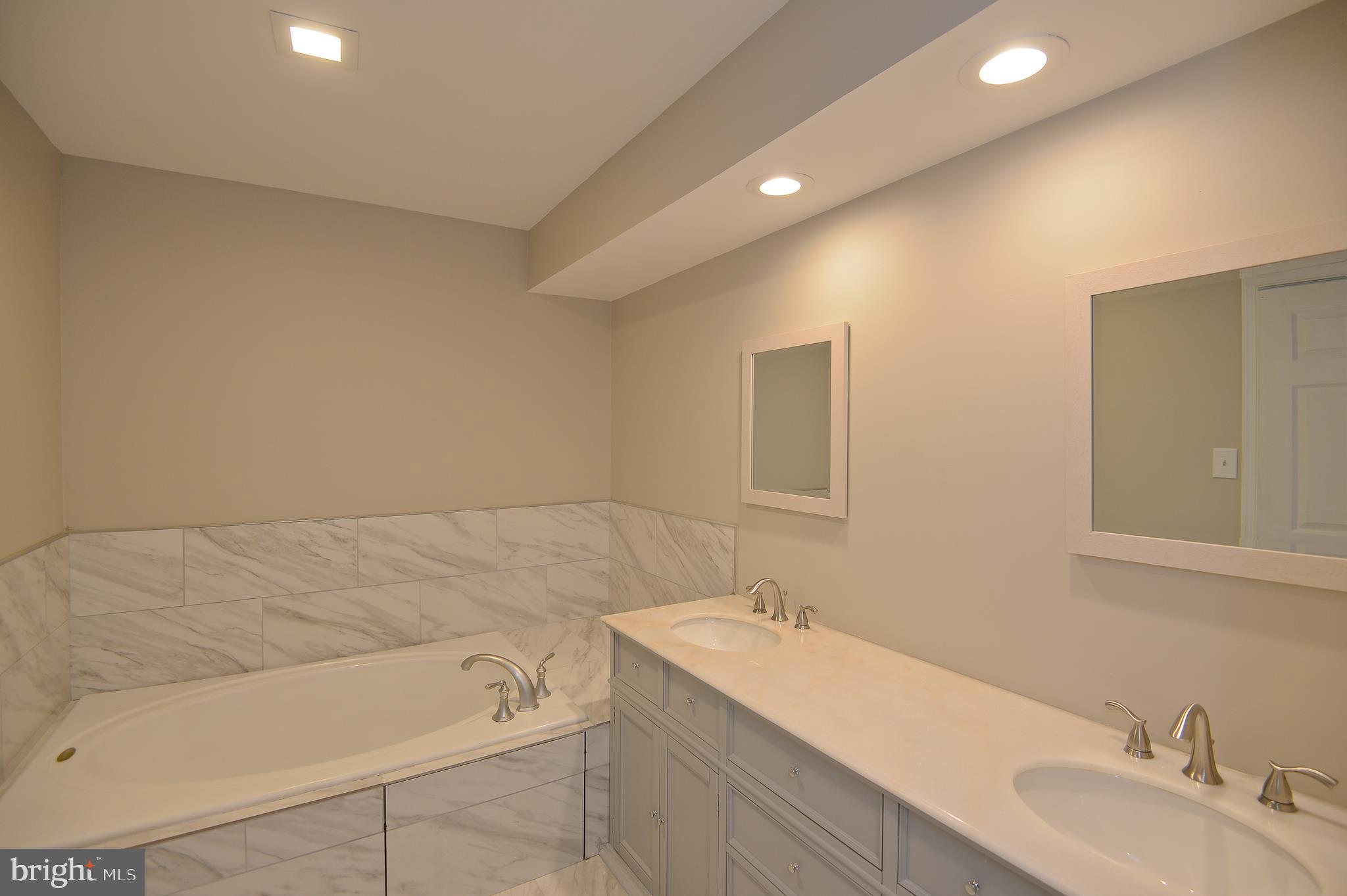 3807 Inverness Road Fairfax, VA 22033 - Photo 22 of 45 Gallery Image 22
