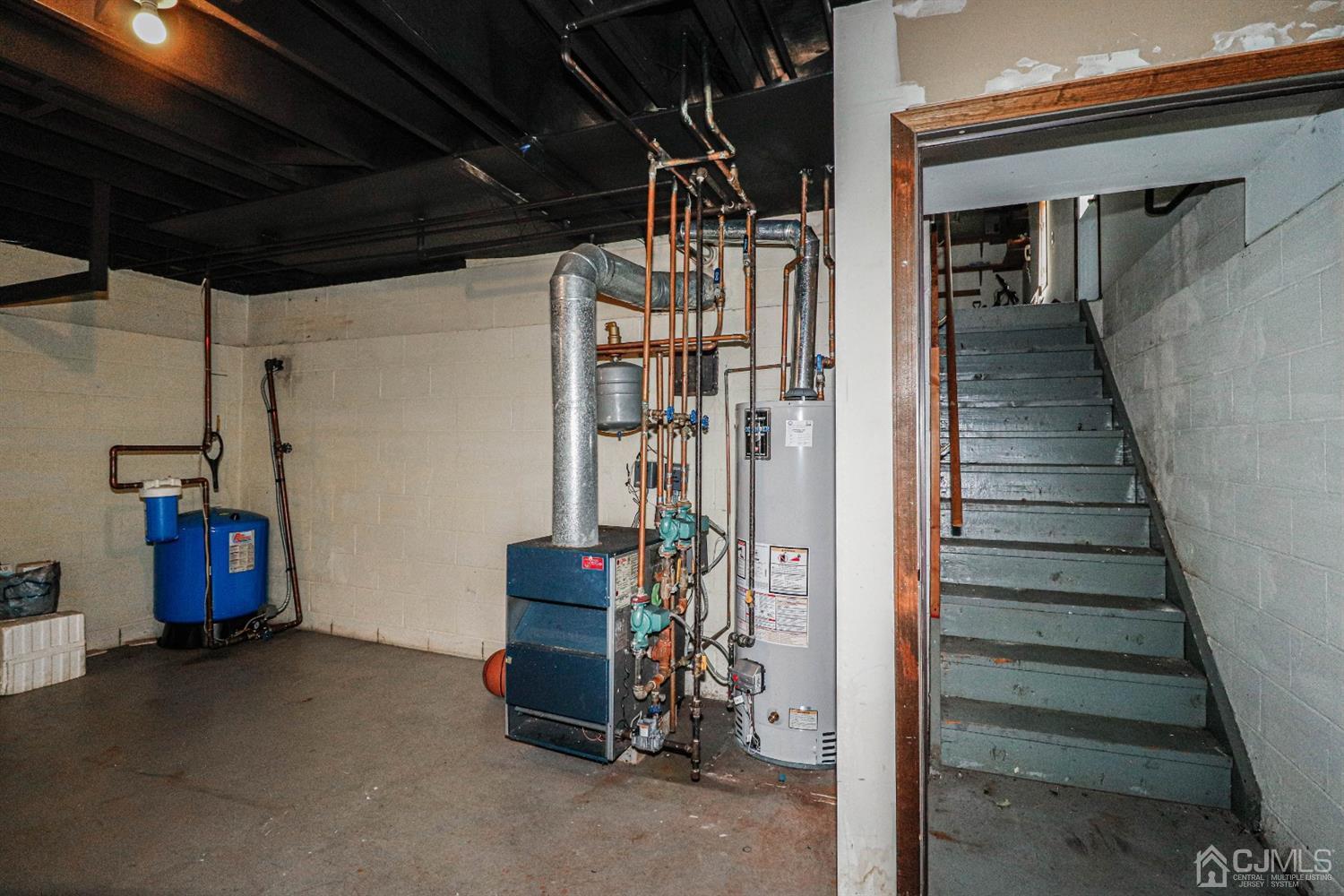 15 Skytop Road Edison, NJ 08820 - Photo 24 of 29 a view of storage and utility room