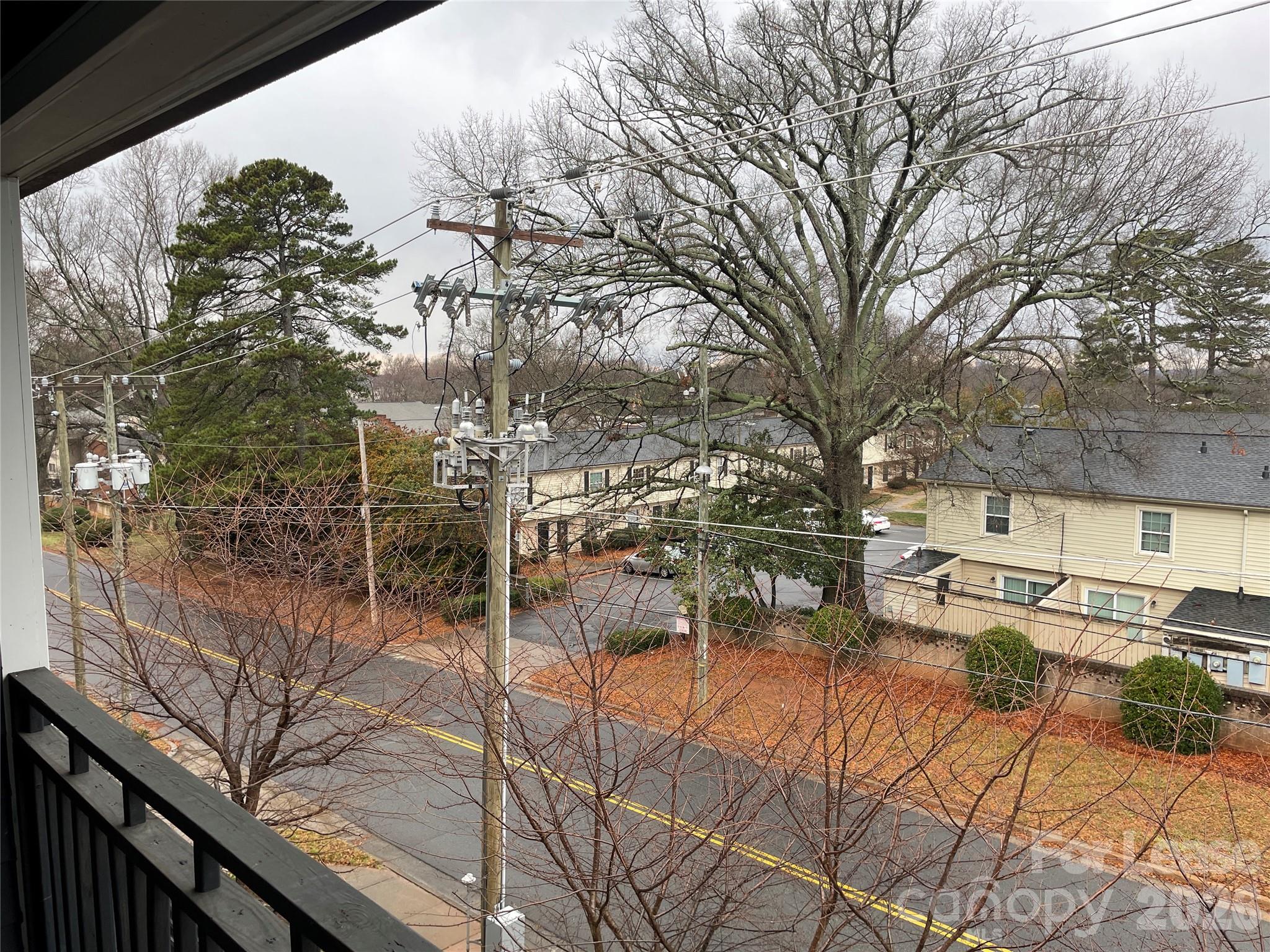 935 McAlway Road, Unit 303 Charlotte, NC 28211 - Photo 4 of 20 Gallery Image 4