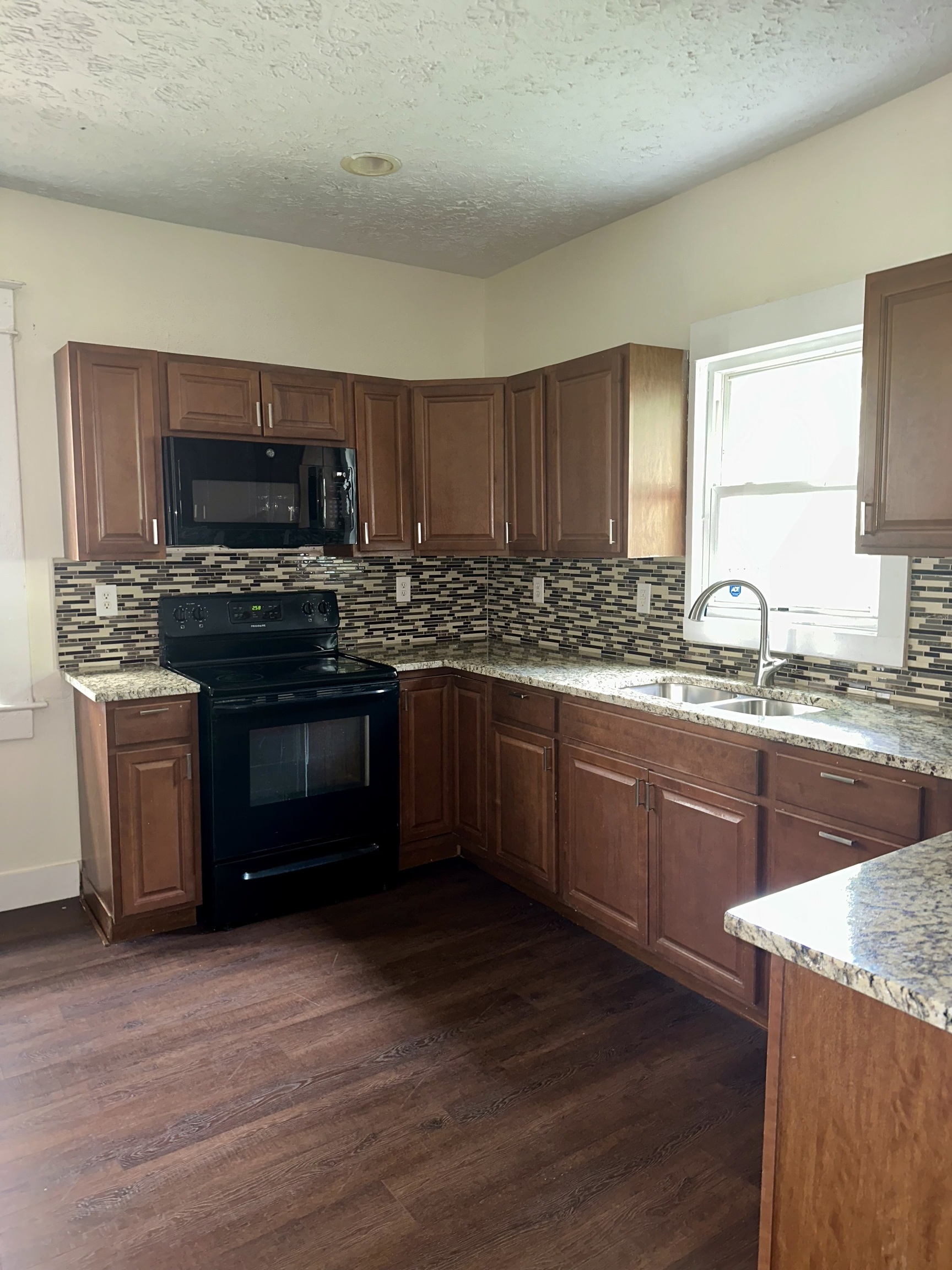 3119 Ruckle Street Indianapolis, IN 46205 - Photo 8 of 21 Gallery Image 8