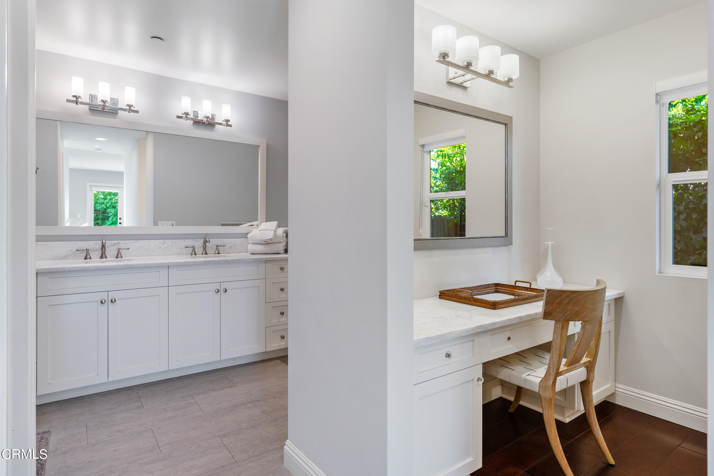 3760 Hampton Road Pasadena, CA 91107 - Photo 17 of 22 a spacious bathroom with a sink and a mirror