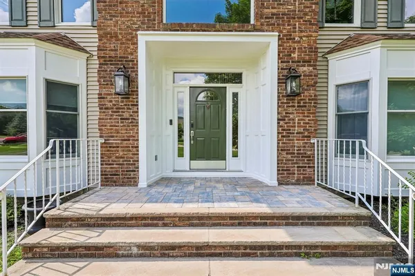 $799,007 | 6 Comanche Trail, Vernon, NJ 07462