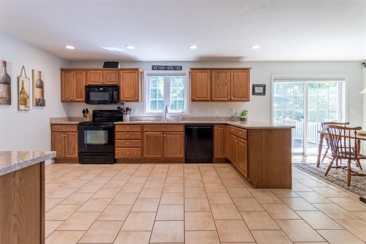12 Elephant Rock Road Seabrook, NH 03874 - Photo 3 of 32