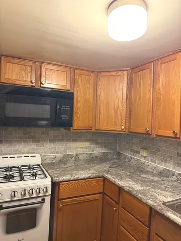 $1,150 | 6147 North Moody Avenue, Unit GARDEN, Chicago, IL 60646