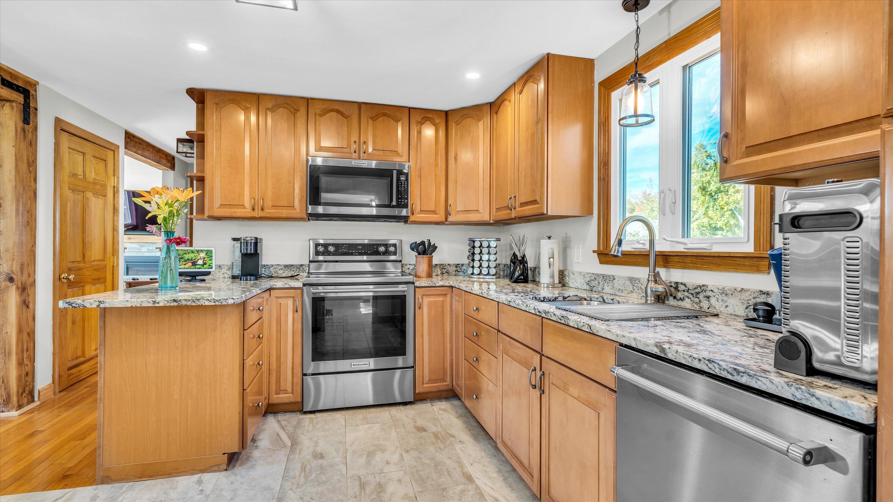 63 Constitution Drive Westbrook, ME 04092 - Photo 5 of 53 18-DSC06065