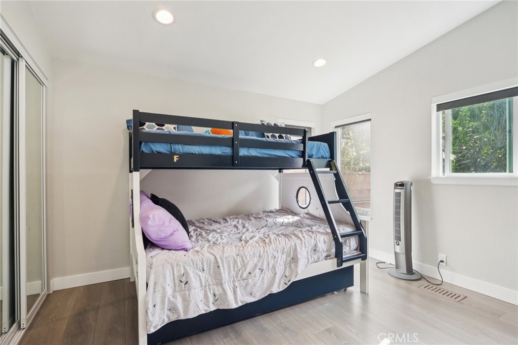 18320 Ingomar Street Reseda, CA 91335 - Photo 21 of 75