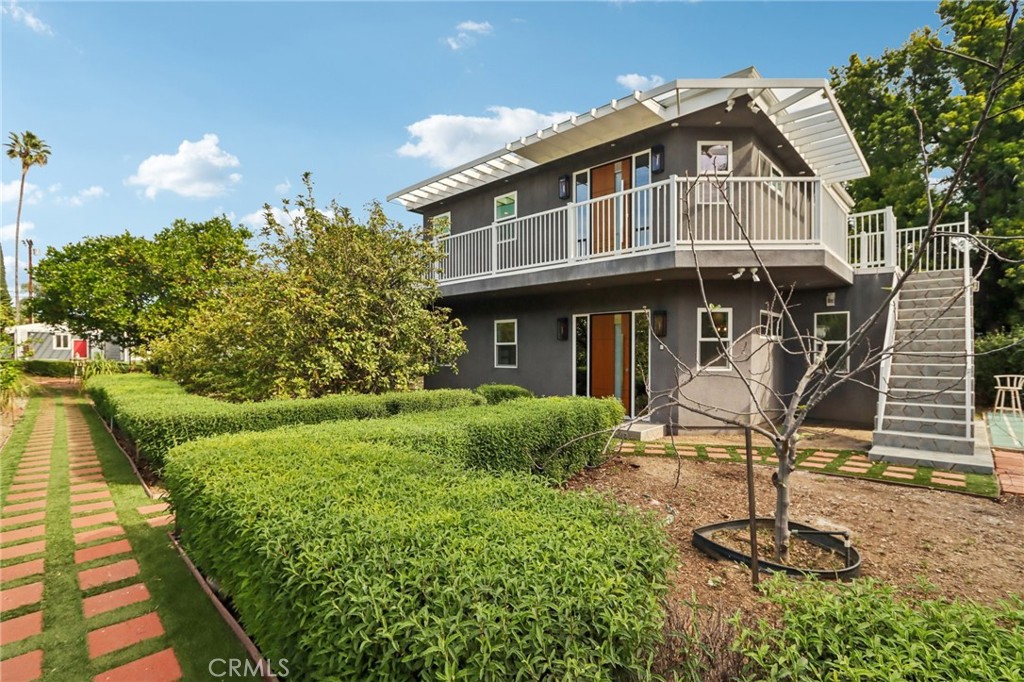 18320 Ingomar Street Reseda, CA 91335 - Photo 38 of 75 Detached 2-story ADU