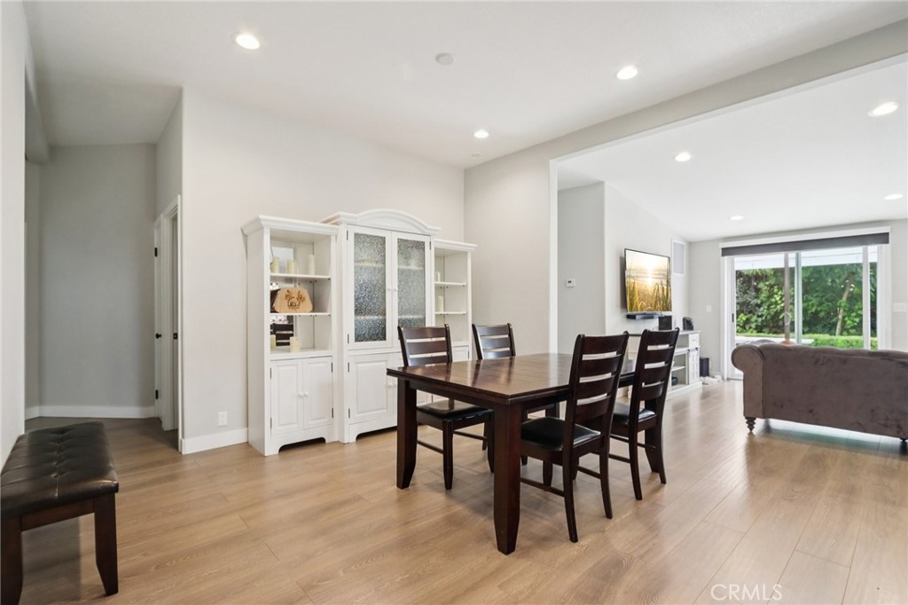 18320 Ingomar Street Reseda, CA 91335 - Photo 5 of 75