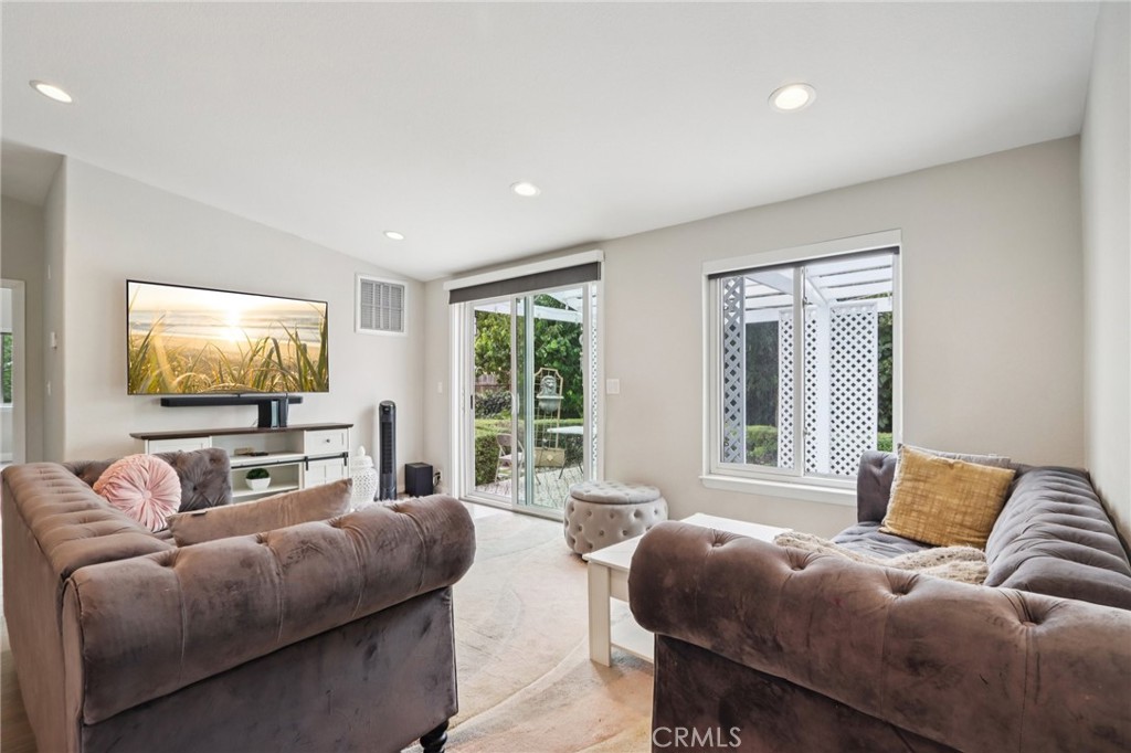 18320 Ingomar Street Reseda, CA 91335 - Photo 9 of 75