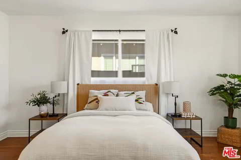 $899,000 | 6818 Varna Avenue, Van Nuys, CA 91405