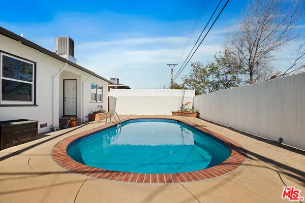 $899,000 | 6818 Varna Avenue, Van Nuys, CA 91405