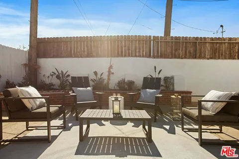 $899,000 | 6818 Varna Avenue, Van Nuys, CA 91405