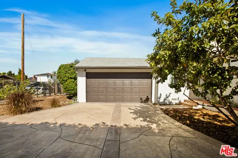 $899,000 | 6818 Varna Avenue, Van Nuys, CA 91405