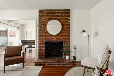 $899,000 | 6818 Varna Avenue, Van Nuys, CA 91405