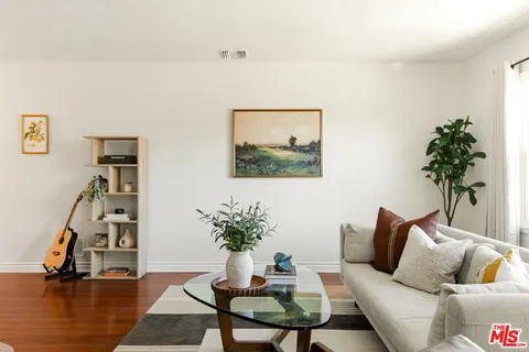 $899,000 | 6818 Varna Avenue, Van Nuys, CA 91405