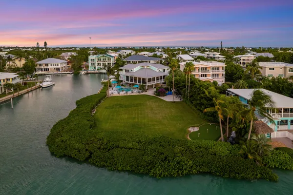 $10,900,000 | 186-165 Bayview Drive, Islamorada, FL 33036