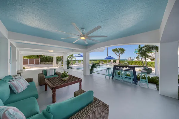 $10,900,000 | 186-165 Bayview Drive, Islamorada, FL 33036