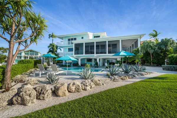 $10,900,000 | 186-165 Bayview Drive, Islamorada, FL 33036