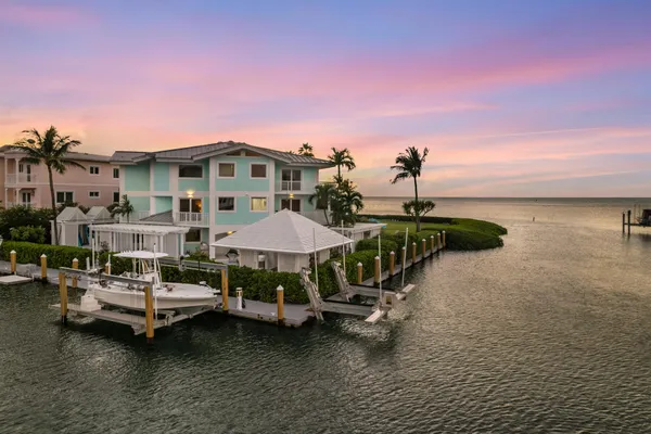 $10,900,000 | 186-165 Bayview Drive, Islamorada, FL 33036