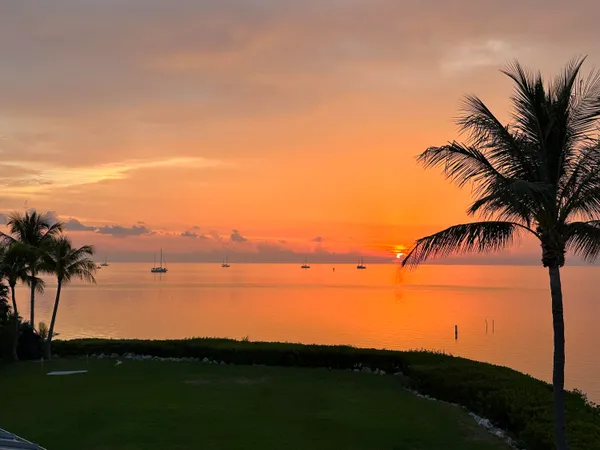 $10,900,000 | 186-165 Bayview Drive, Islamorada, FL 33036