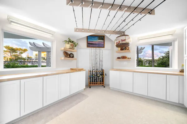 $10,900,000 | 186-165 Bayview Drive, Islamorada, FL 33036