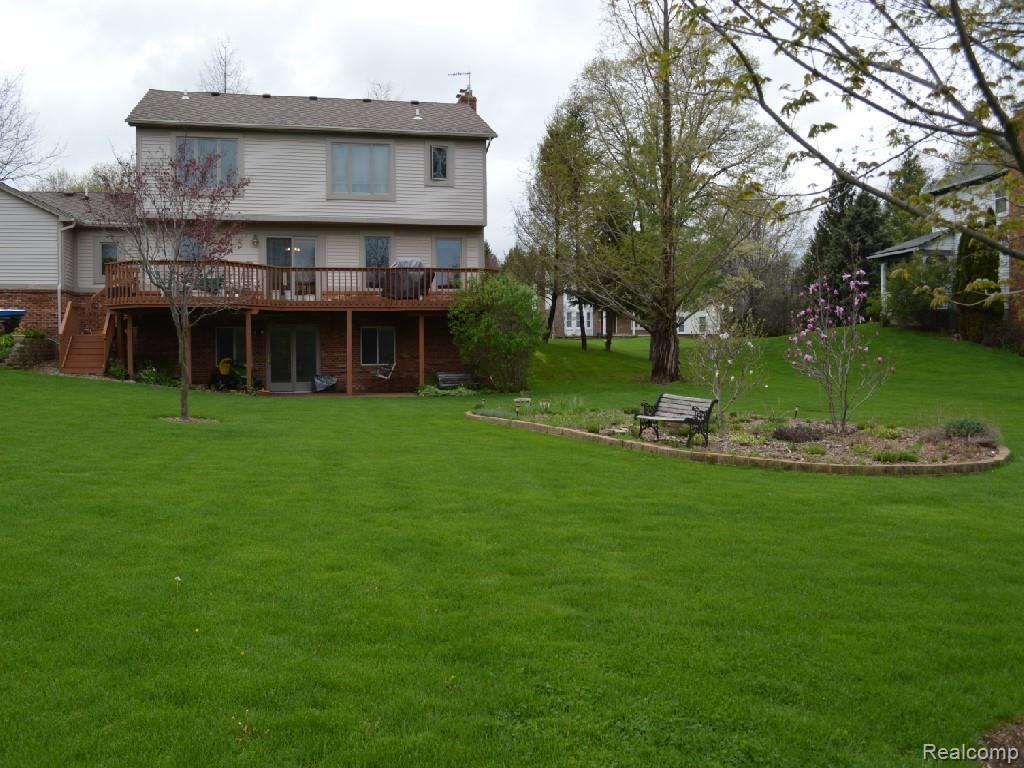 3085 Landview Drive Rochester, MI 48306 - Photo 25 of 27 DSC_0396 - Copy (2).jpg