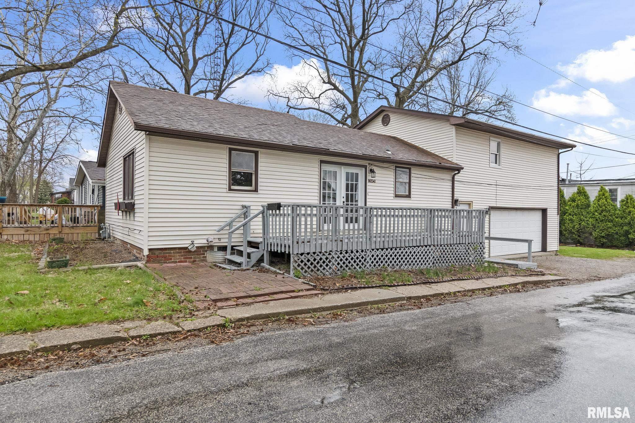 1656 West Adams Street Springfield, IL 62704 - Photo 1 of 38
