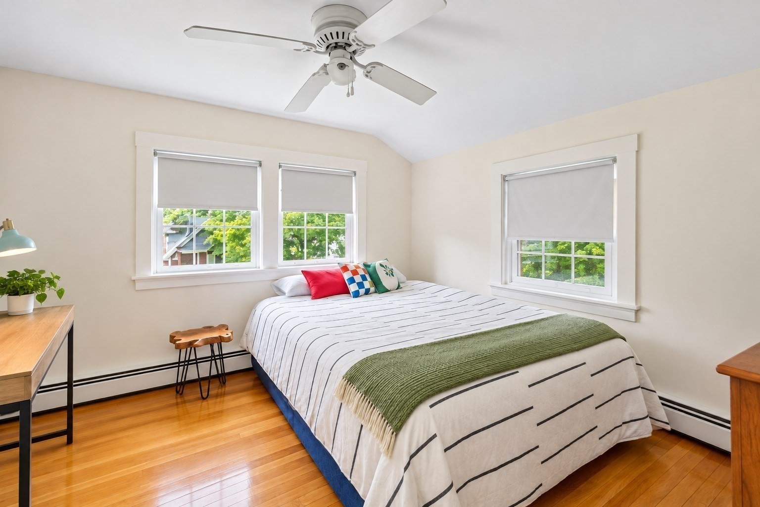 117 Spring Street Hull, MA 02045 - Photo 18 of 36 Gallery Image 18