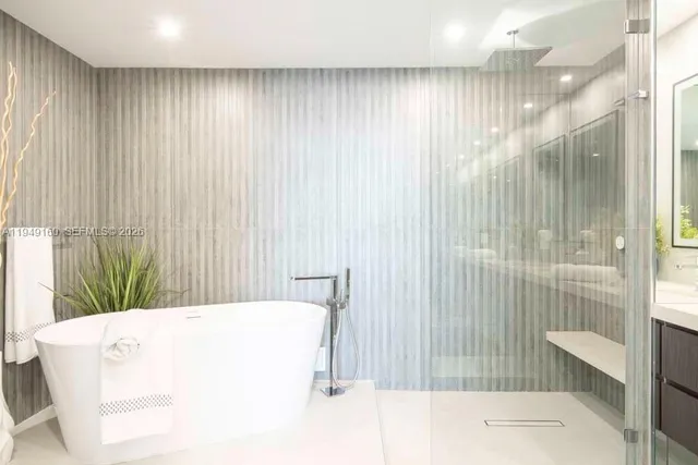 $8,500 | 540 West Avenue, Unit 411, Miami Beach, FL 33139