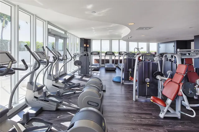 $8,500 | 540 West Avenue, Unit 411, Miami Beach, FL 33139