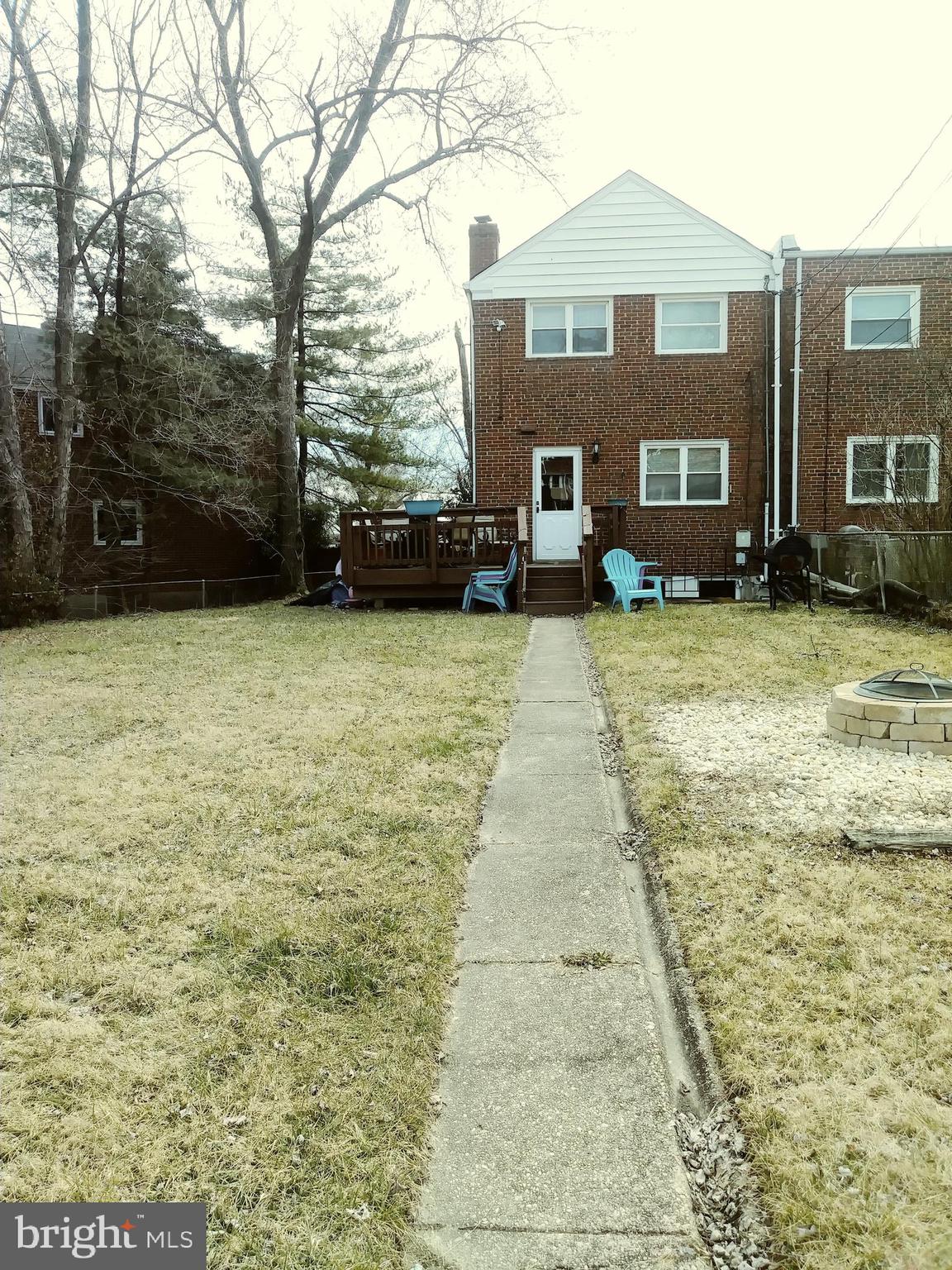 1370 Deanwood Road Baltimore, MD 21234 - Photo 21 of 25 Super Sized back yard