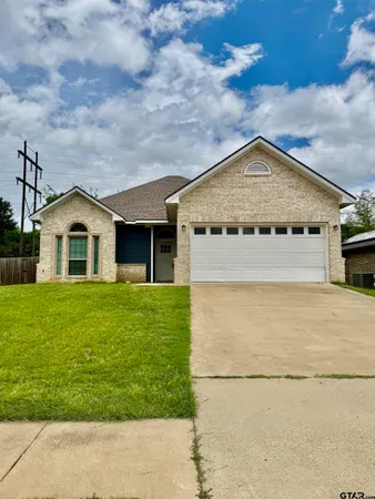 $305,000 | 5807 Deauville Street, Tyler, TX 75704