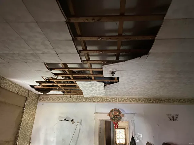 $14,900 | 2306 South Washington Street, Marion, IN 46953