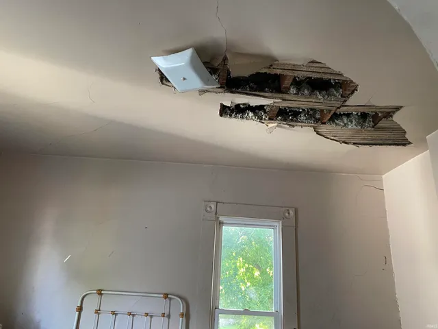 $14,900 | 2306 South Washington Street, Marion, IN 46953