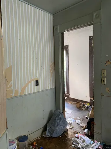 $14,900 | 2306 South Washington Street, Marion, IN 46953