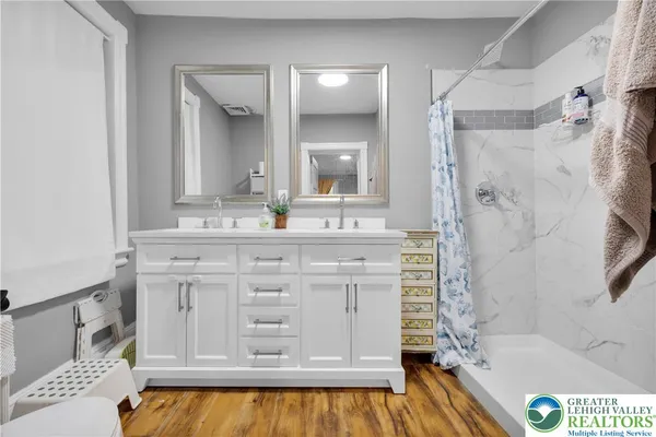 $549,900 | 5055 Memorial Road, Schnecksville, PA 18078