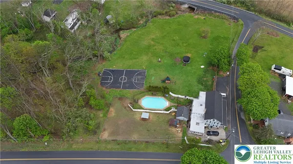 $549,900 | 5055 Memorial Road, Schnecksville, PA 18078