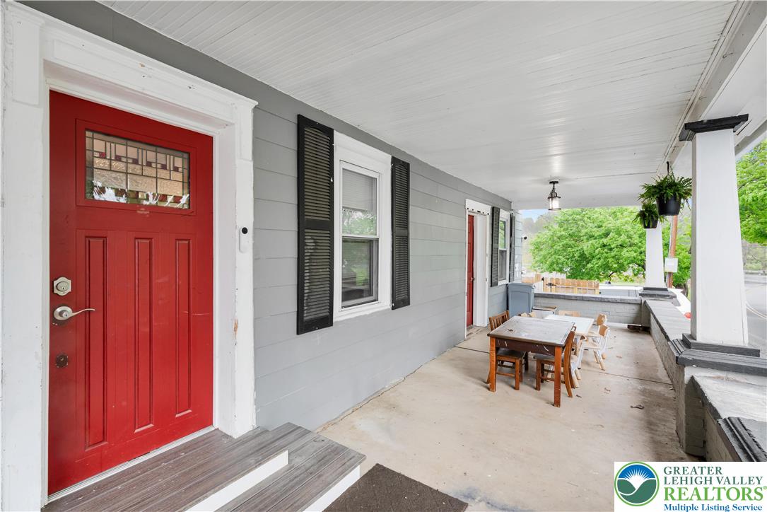 5055 Memorial Road Schnecksville, PA 18078 - Photo 3 of 27