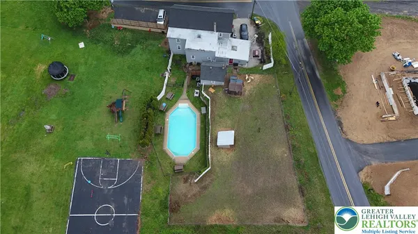 $549,900 | 5055 Memorial Road, Schnecksville, PA 18078