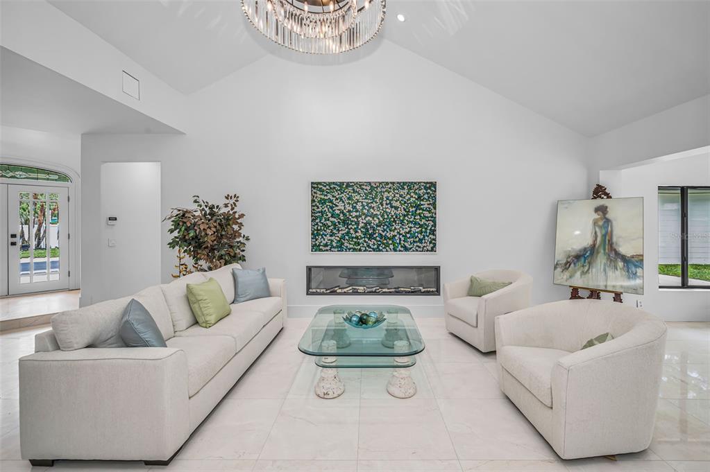 2521 Lake Ellen Drive Tampa, FL 33618 - Photo 11 of 73