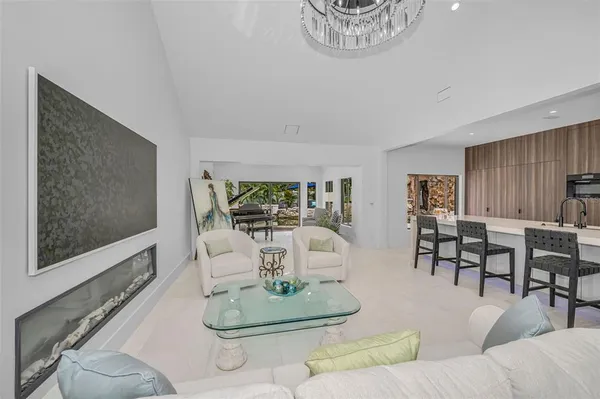 $1,000,000 | 2521 Lake Ellen Drive, Tampa, FL 33618