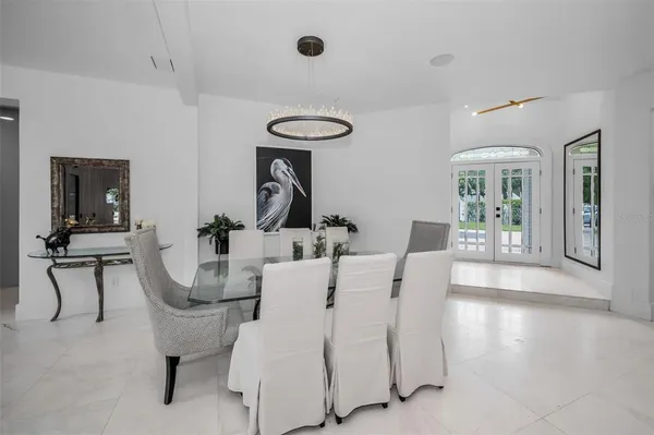 $1,000,000 | 2521 Lake Ellen Drive, Tampa, FL 33618