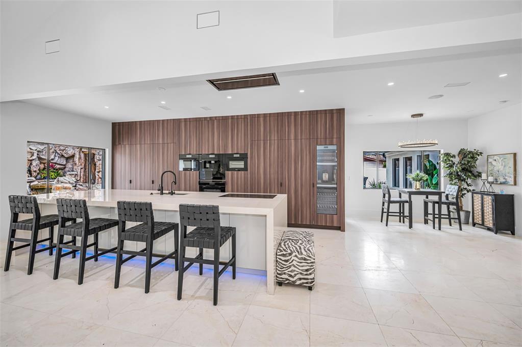 2521 Lake Ellen Drive Tampa, FL 33618 - Photo 16 of 73