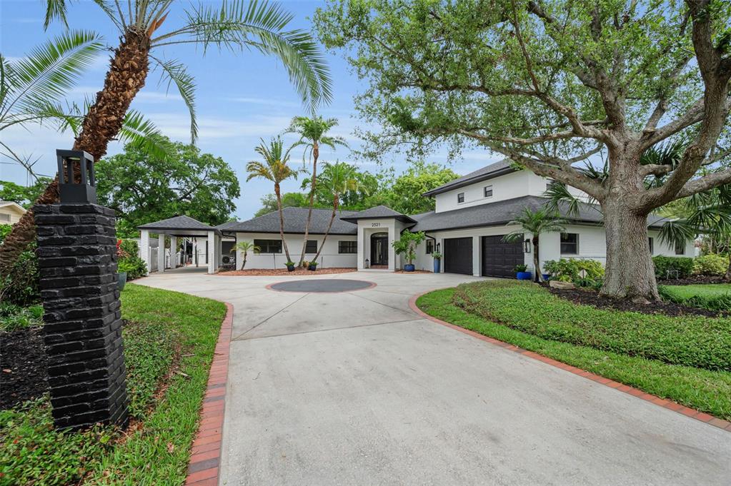 2521 Lake Ellen Drive Tampa, FL 33618 - Photo 2 of 73