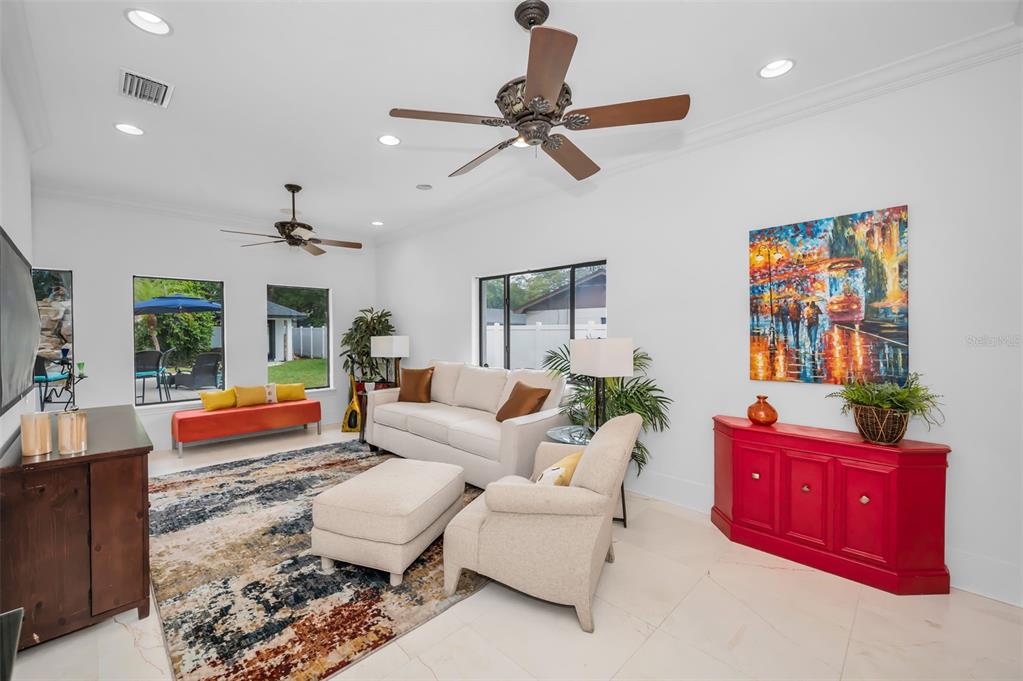 2521 Lake Ellen Drive Tampa, FL 33618 - Photo 31 of 73